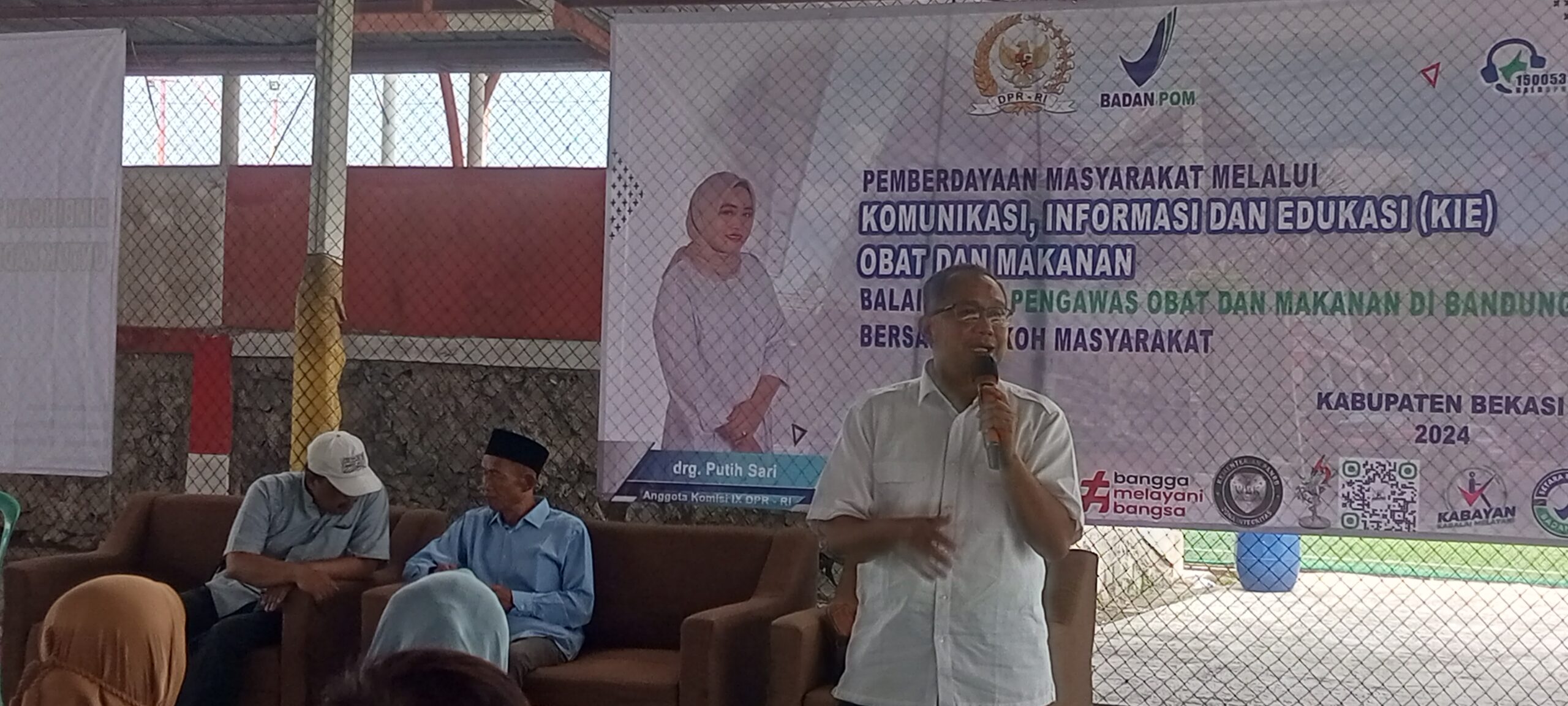 Drg Putih Sari Bersama BBPOM Di Bandung adakan sosialisasi KIE Di Bekasi
